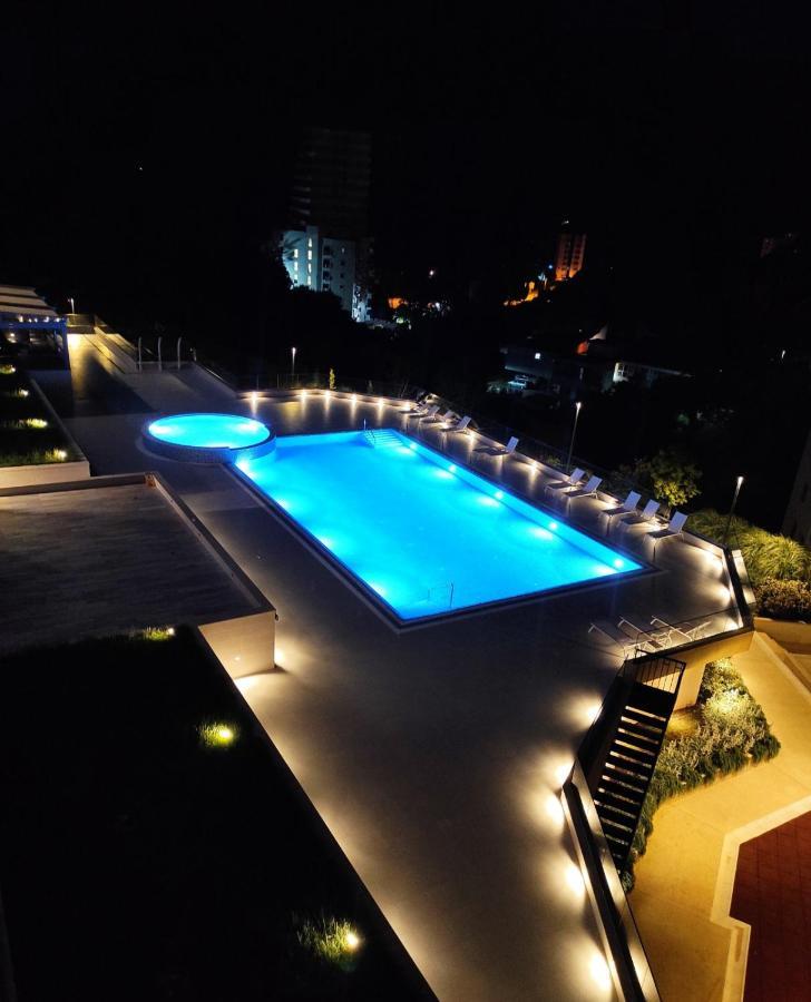 Comfort Studio With Sea View And Swimming Pool Bečići Exterior foto